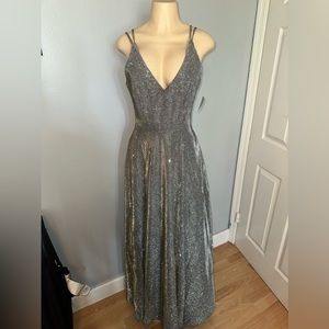 Xscape shiny dress size 4